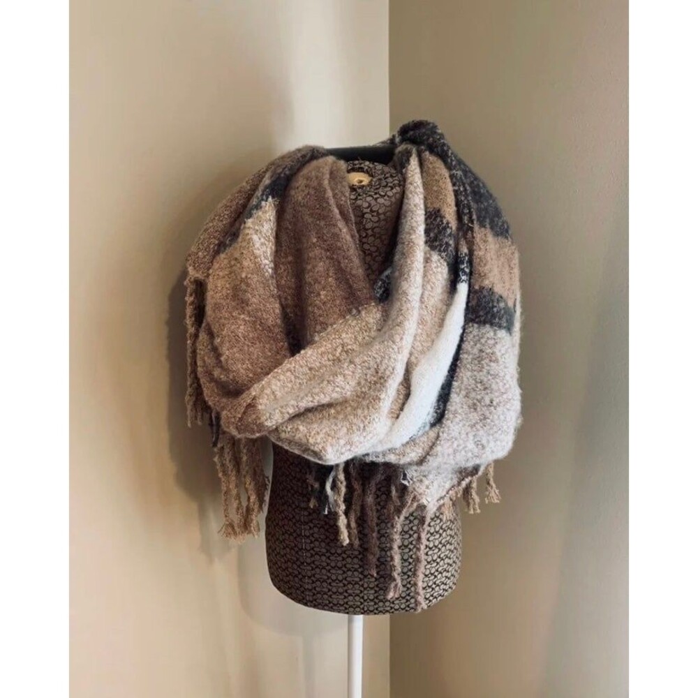 Mixit Scarf NWT